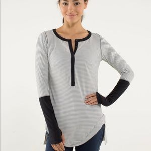 Lululemon urbanite henley size 6